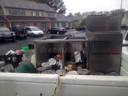 Best Yard Waste Removal  in Madison Heights, MI